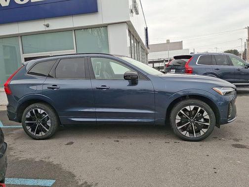 2026 Volvo XC60 B5 Ultra