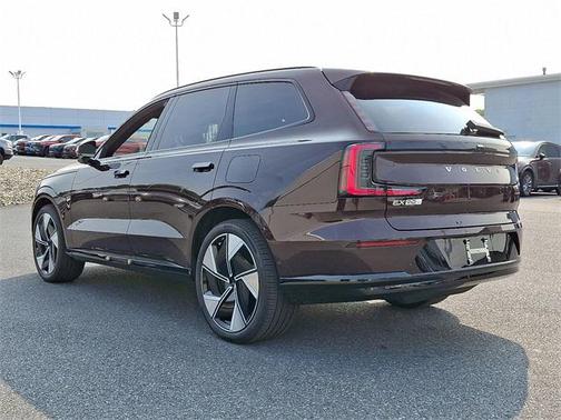 2025 Volvo EX90 Twin Motor Performance Ultra 6-Seater