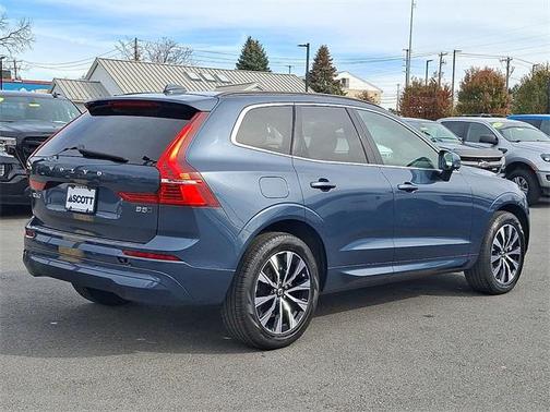 2023 Volvo XC60 B5 Core