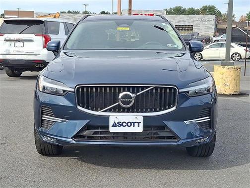 2023 Volvo XC60 B5 Core