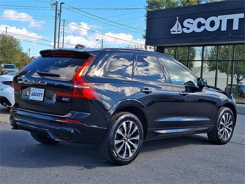 2025 Volvo XC60 B5 Core