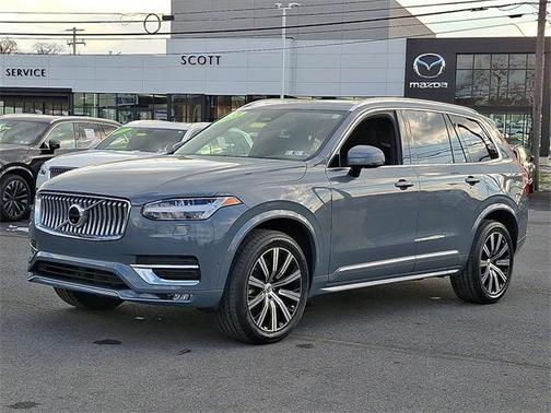 2023 Volvo XC90 B6 Plus 7-Seater