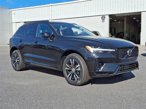 2025 Volvo XC60 Plug-In Hybrid T8 Core