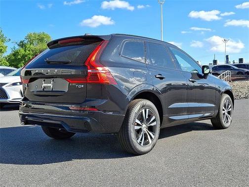 2025 Volvo XC60 Plug-In Hybrid T8 Core