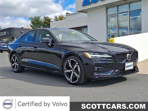 2025 Volvo S60 B5 Plus