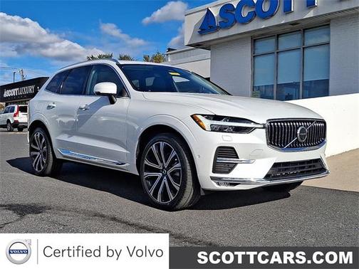 2023 Volvo XC60 B5 Ultimate Bright Theme
