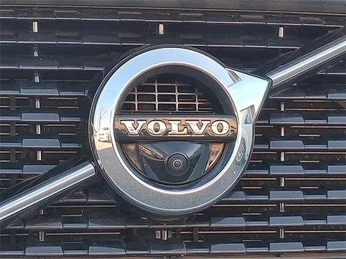 2018 Volvo XC90 T6 R-Design