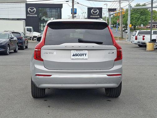 Silver Dawn Metallic 2023 Volvo XC90 B6 Plus 7-Seater