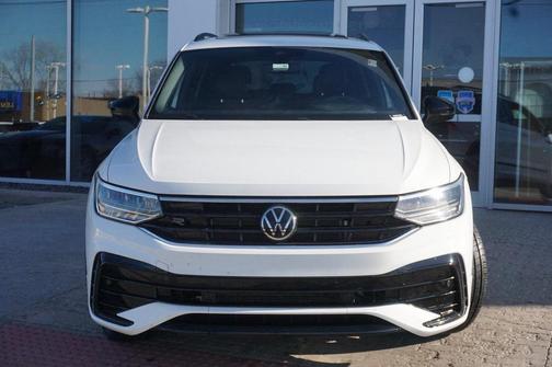 2022 Volkswagen Tiguan 2.0T SE R-Line Black 4MOTION
