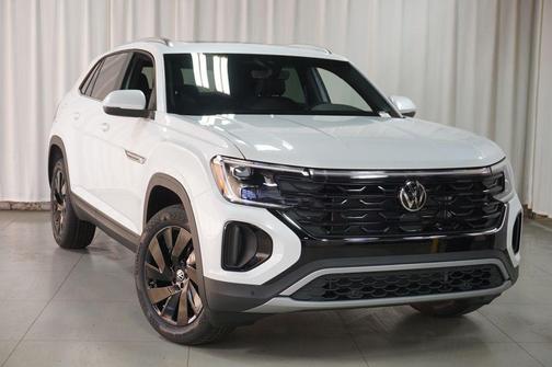 opal white pearl 2026 Volkswagen Atlas Cross Sport 2.0T SE w/Technology 4MOTION