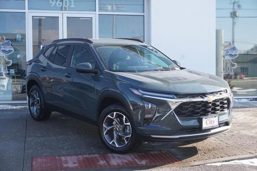 2025 Chevrolet Trax LT