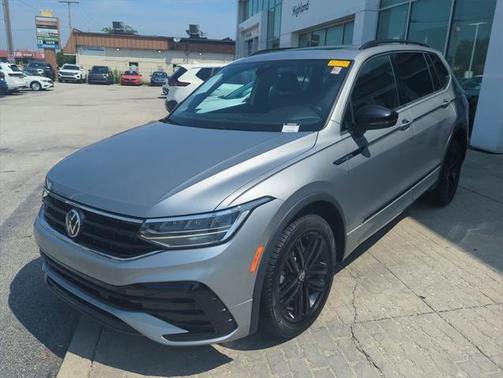 2022 Volkswagen Tiguan 2.0T SE R-Line Black 4MOTION