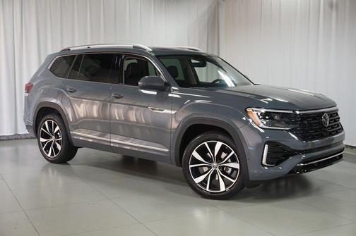 Pure Gray 2026 Volkswagen Atlas 2.0T SEL Premium R-Line 4MOTION