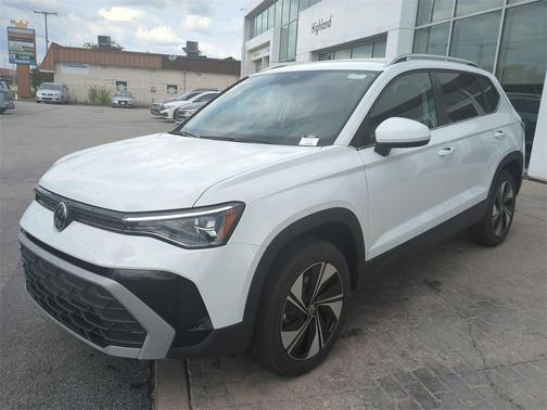 2025 Volkswagen Taos 1.5T SE
