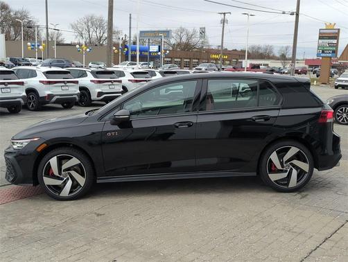 2026 Volkswagen Golf GTI 2.0T S DSG