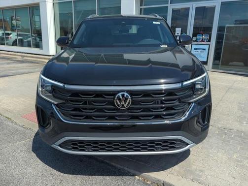 2025 Volkswagen Atlas Cross Sport 2.0T SE w/Technology 4MOTION