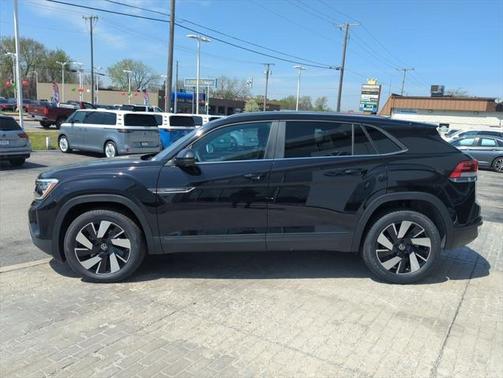 2025 Volkswagen Atlas Cross Sport 2.0T SE w/Technology 4MOTION