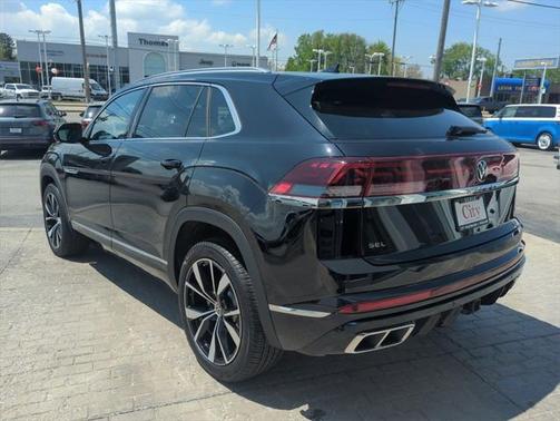 2024 Volkswagen Atlas Cross Sport 2.0T SEL Premium