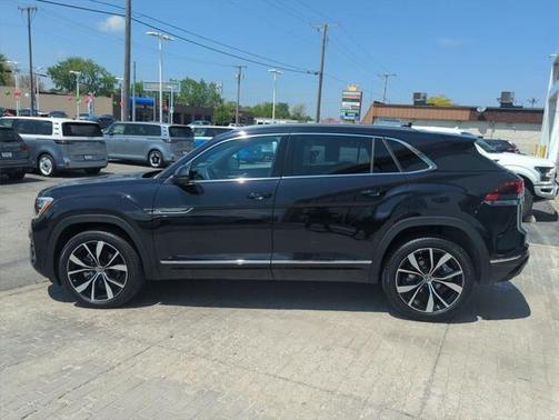 2024 Volkswagen Atlas Cross Sport 2.0T SEL Premium
