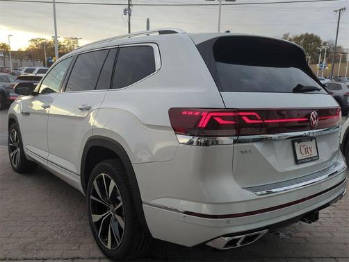 2026 Volkswagen Atlas 2.0T SEL Premium R-Line 4MOTION