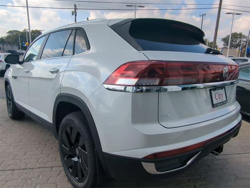 2026 Volkswagen Atlas Cross Sport 2.0T SE w/Technology 4MOTION