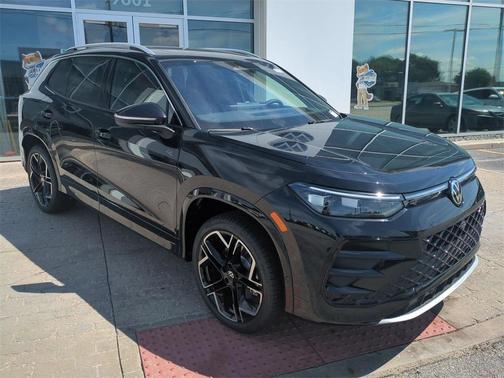 2025 Volkswagen Tiguan 2.0T SEL R-Line 4MOTION
