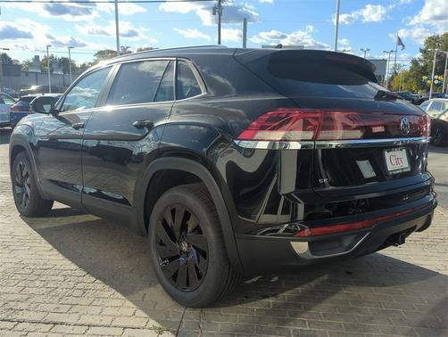 2026 Volkswagen Atlas Cross Sport 2.0T SE w/Technology 4MOTION