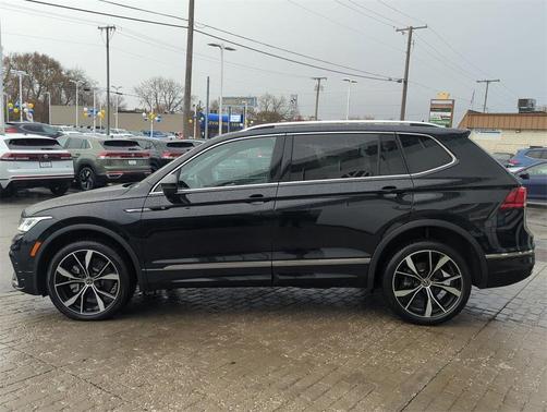 2024 Volkswagen Tiguan 2.0T SEL R-Line 4MOTION
