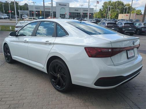 2025 Volkswagen Jetta 1.5T SE