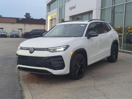 2026 Volkswagen Tiguan 2.0T SE R-Line Black 4MOTION