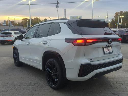 2026 Volkswagen Tiguan 2.0T SE R-Line Black 4MOTION