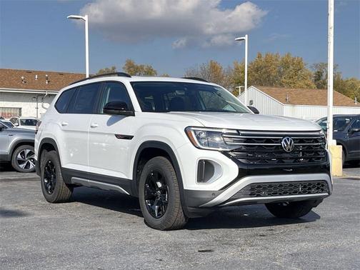 2025 Volkswagen Atlas 2.0T Peak Edition