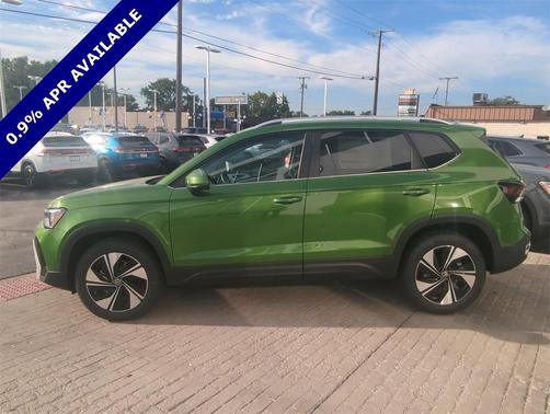 2025 Volkswagen Taos 1.5T SE