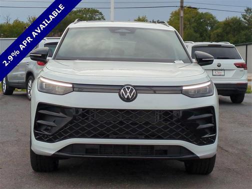2025 Volkswagen Tiguan 2.0T SE R-Line Black 4MOTION