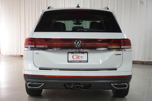 Opal White Pearl 2026 Volkswagen Atlas 2.0T SE w/Technology 4MOTION