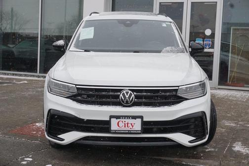 2022 Volkswagen Tiguan 2.0T SE R-Line Black 4MOTION