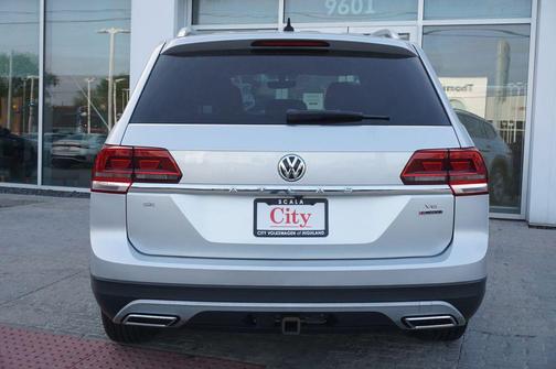 Reflex Silver Metallic 2019 Volkswagen Atlas 3.6L SE