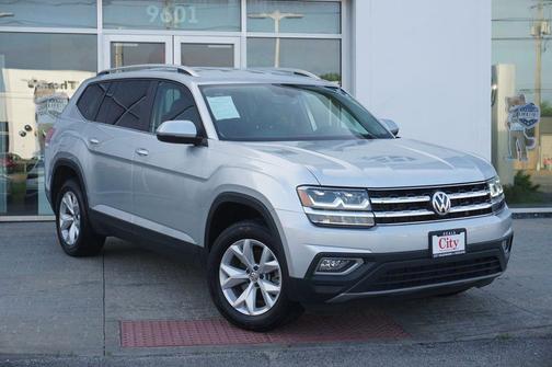 Reflex Silver Metallic 2019 Volkswagen Atlas 3.6L SE