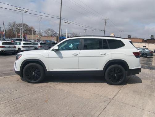 2025 Volkswagen Atlas 2.0T SE w/Technology 4MOTION