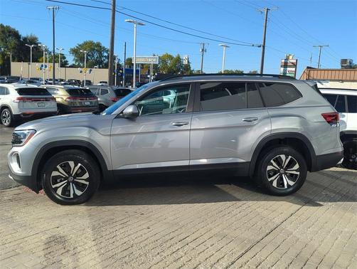 2024 Volkswagen Atlas 2.0T SE
