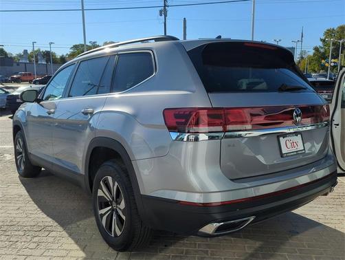 2024 Volkswagen Atlas 2.0T SE