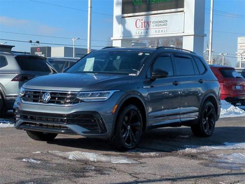 2024 Volkswagen Tiguan 2.0T SE R-Line Black 4MOTION