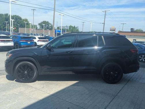 2023 Volkswagen Atlas 3.6L SEL Premium