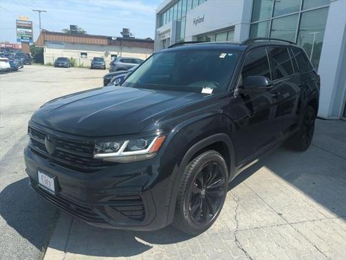 2023 Volkswagen Atlas 3.6L SEL Premium