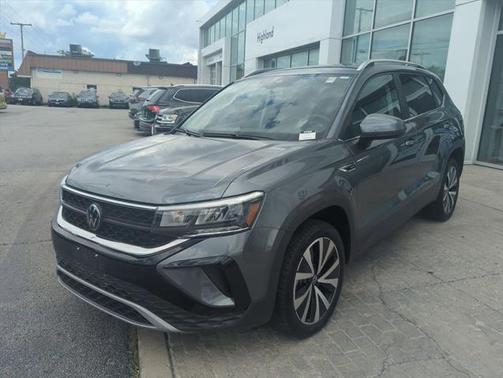 2024 Volkswagen Taos 1.5T SE