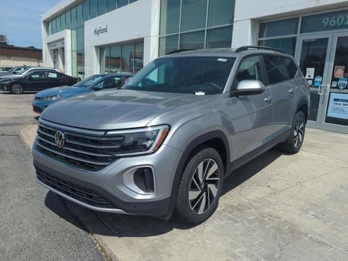 2025 Volkswagen Atlas 2.0T SE w/Technology 4MOTION