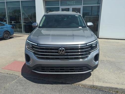 2025 Volkswagen Atlas 2.0T SE w/Technology 4MOTION