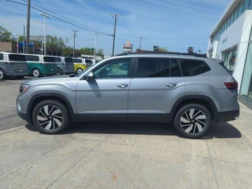 2025 Volkswagen Atlas 2.0T SE w/Technology 4MOTION