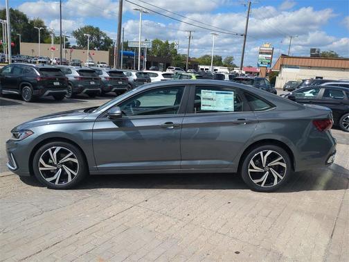 2025 Volkswagen Jetta 1.5T SEL