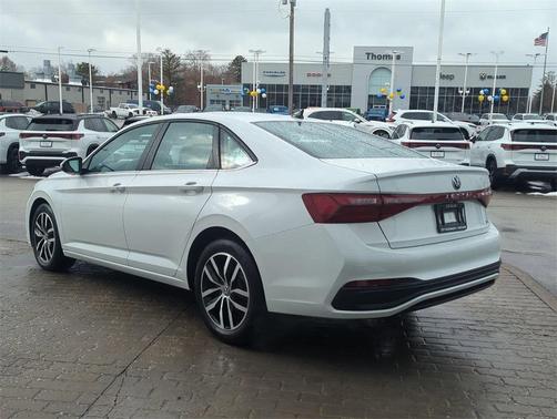 2025 Volkswagen Jetta 1.5T SE